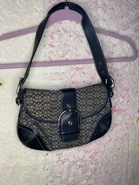 VINTAGE Coach Small
Black/Gray Soho